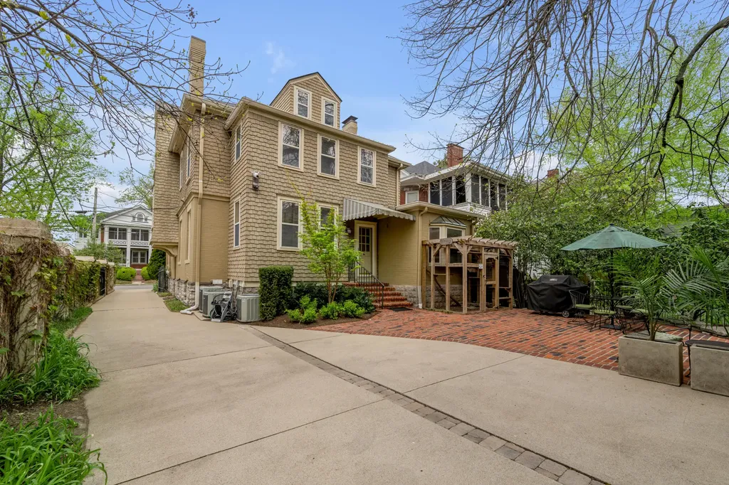 116 Forest Avenue Lexington KY 40508