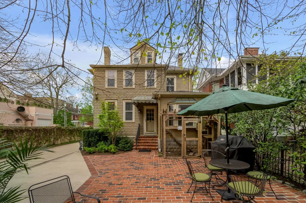 116 Forest Avenue Lexington KY 40508