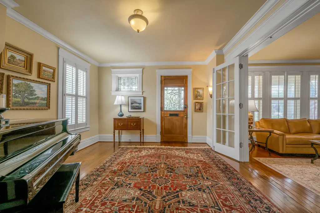 116 Forest Avenue Lexington KY 40508