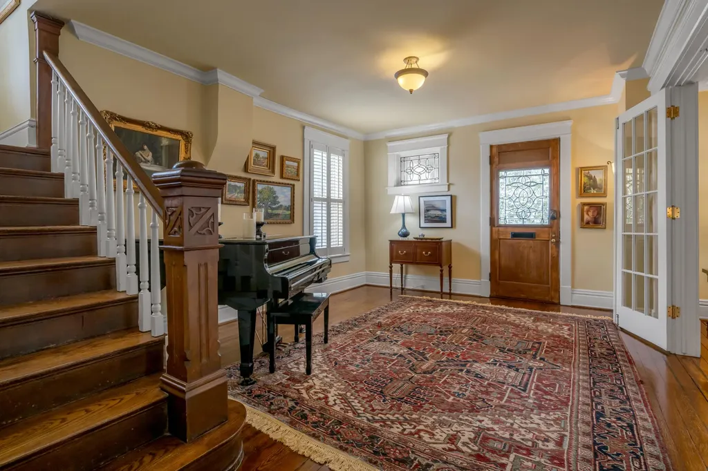 116 Forest Avenue Lexington KY 40508
