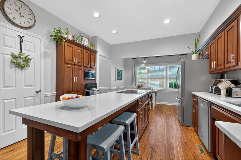 1055 Forest Lake Drive Lexington KY 40515