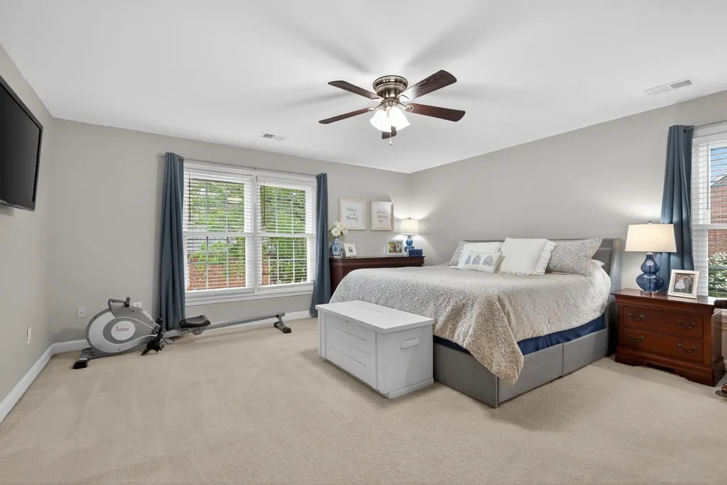 1055 Forest Lake Drive Lexington KY 40515
