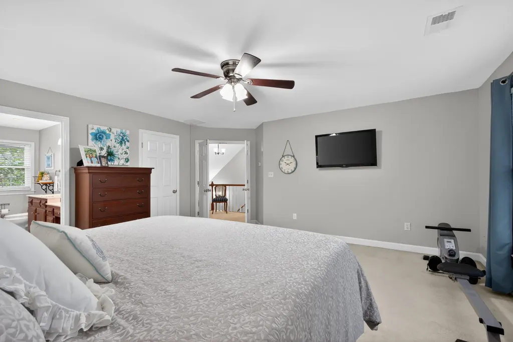 1055 Forest Lake Drive Lexington KY 40515