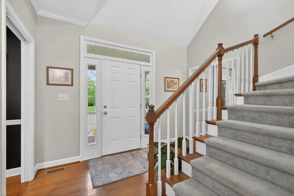 1055 Forest Lake Drive Lexington KY 40515