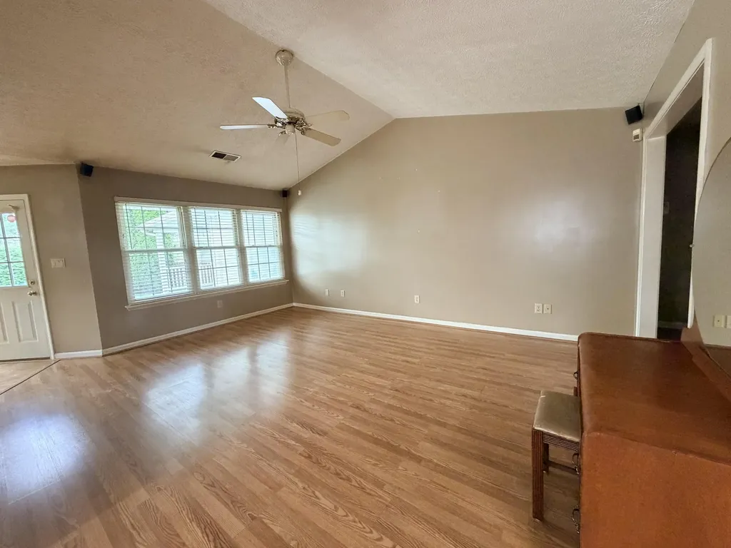 3204 Reuben Lane Lexington KY 40509