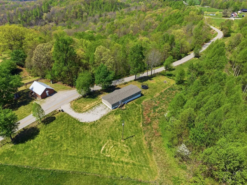 2741 Highway 1955 Mckee KY 40447