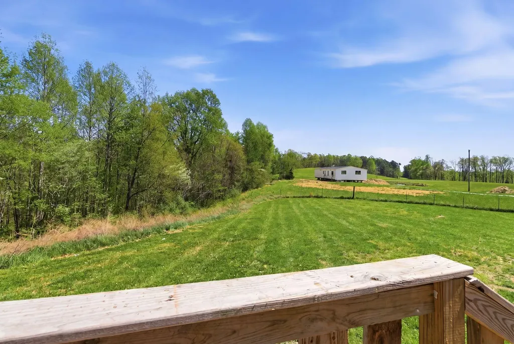 2741 Highway 1955 Mckee KY 40447