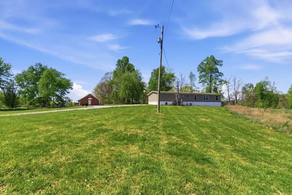 2741 Highway 1955 Mckee KY 40447