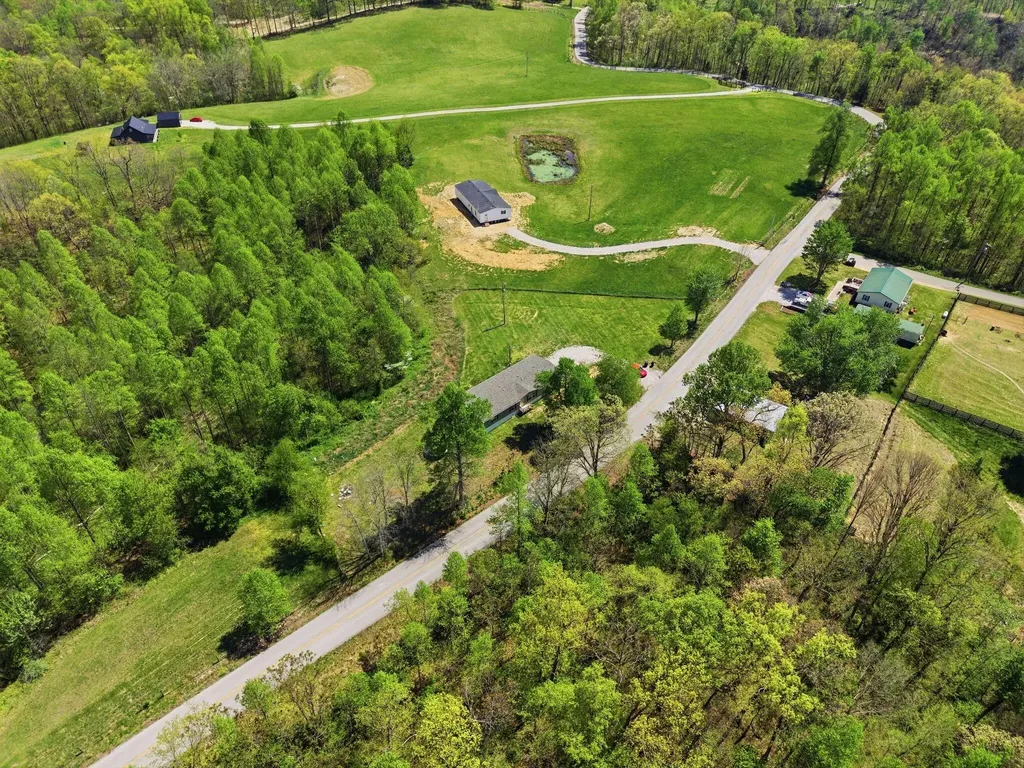 2741 Highway 1955 Mckee KY 40447