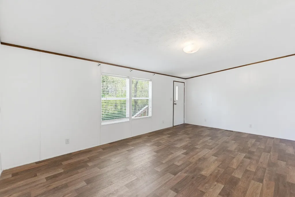 2741 Highway 1955 Mckee KY 40447