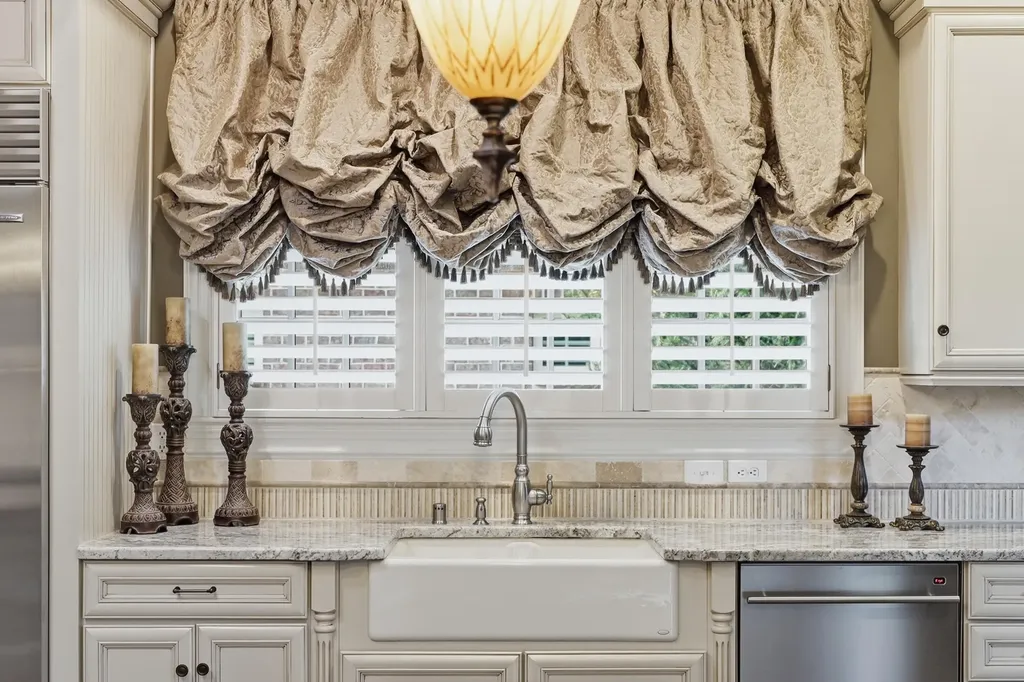 3025 Bobwhite Trail Lexington KY 40509
