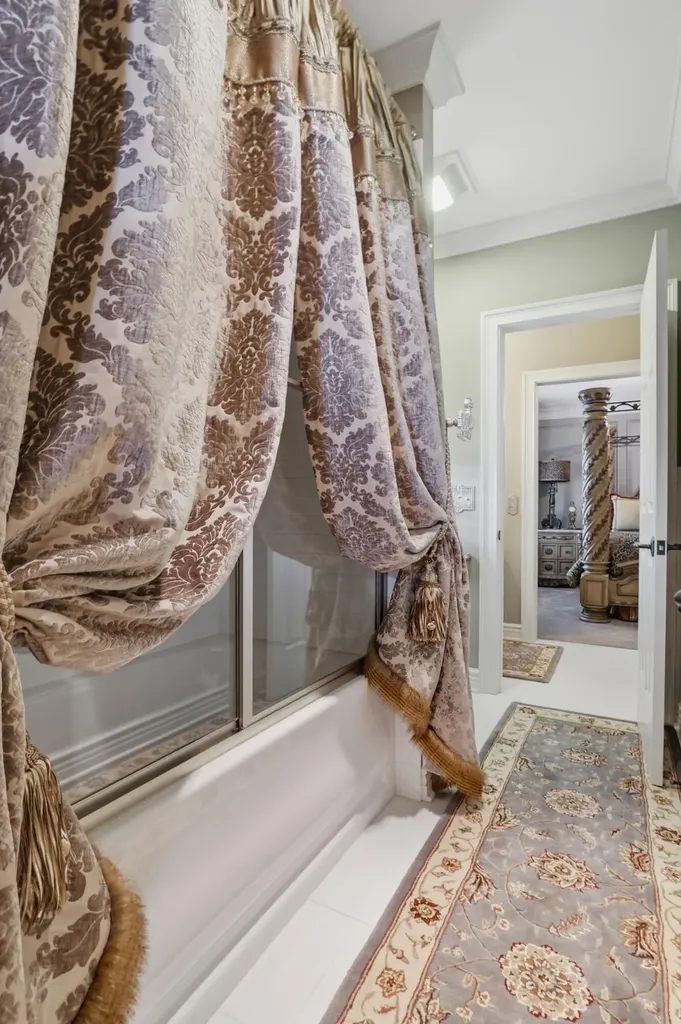 3025 Bobwhite Trail Lexington KY 40509