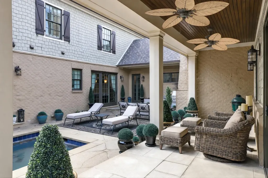 3025 Bobwhite Trail Lexington KY 40509