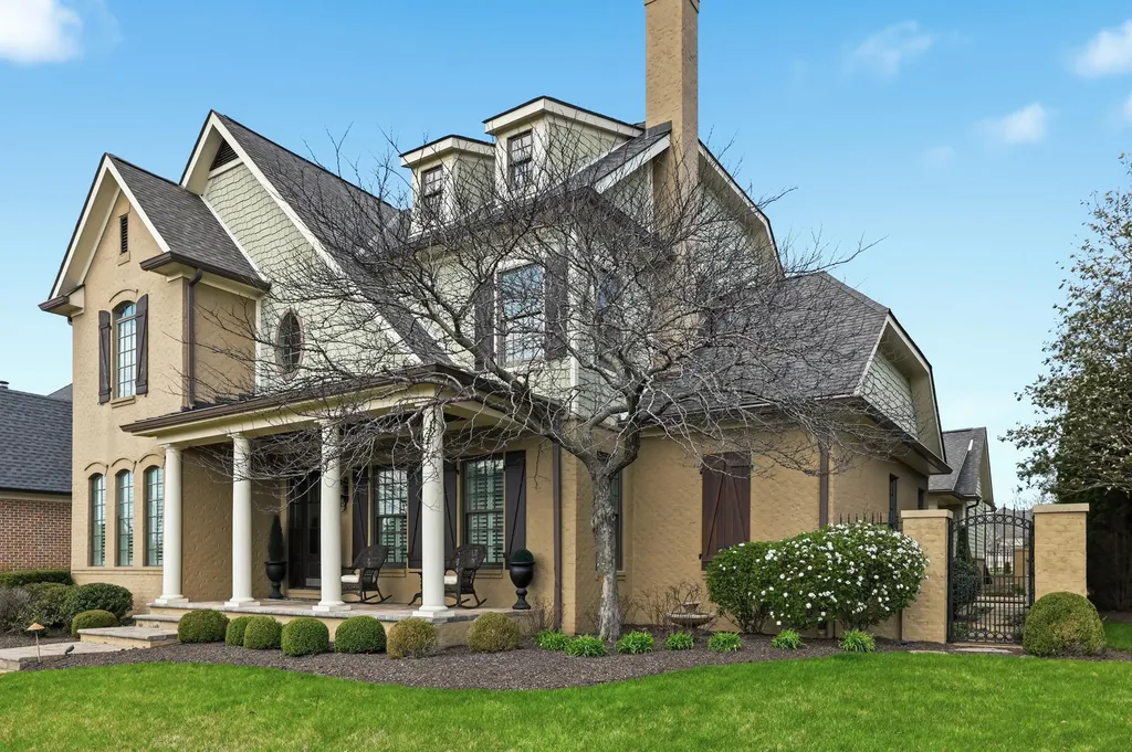 3025 Bobwhite Trail Lexington KY 40509