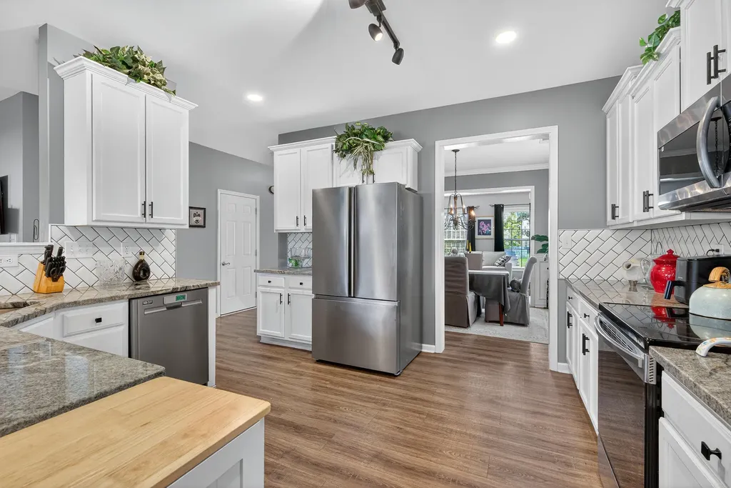 1052 Jouett Creek Drive Lexington KY 40509