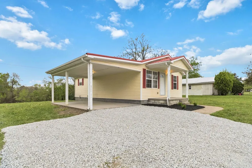 4772 N Highway 1247 Science Hill KY 42553