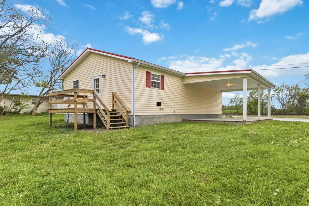 4772 N Highway 1247 Science Hill KY 42553
