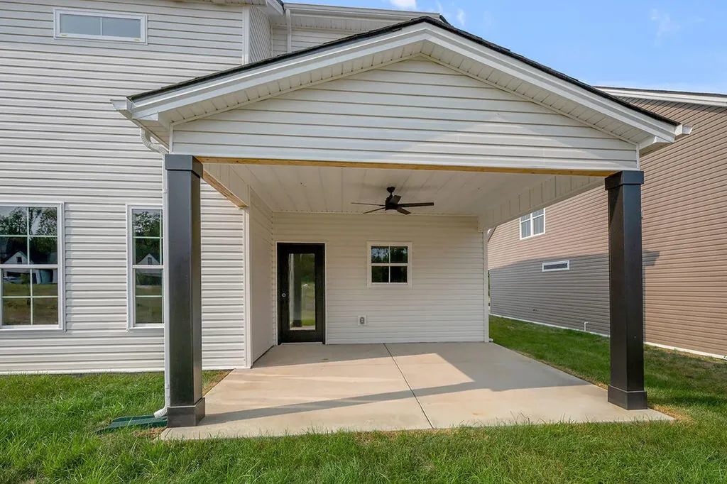 4141 Meadowlark Road Lexington KY 40509