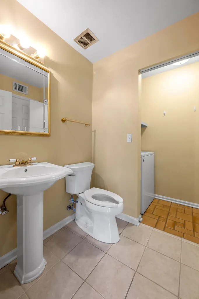 813 Turkey Foot Court Lexington KY 40502