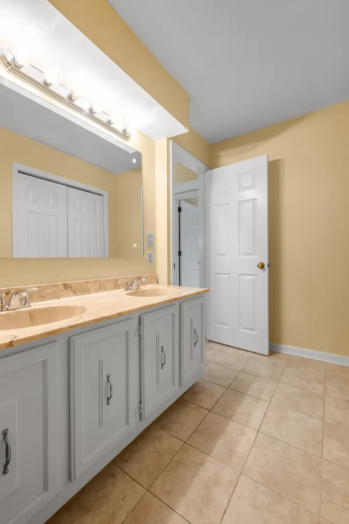 813 Turkey Foot Court Lexington KY 40502