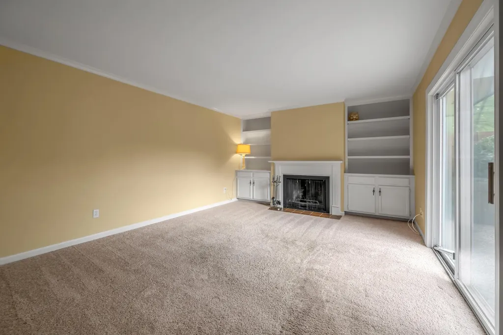 813 Turkey Foot Court Lexington KY 40502