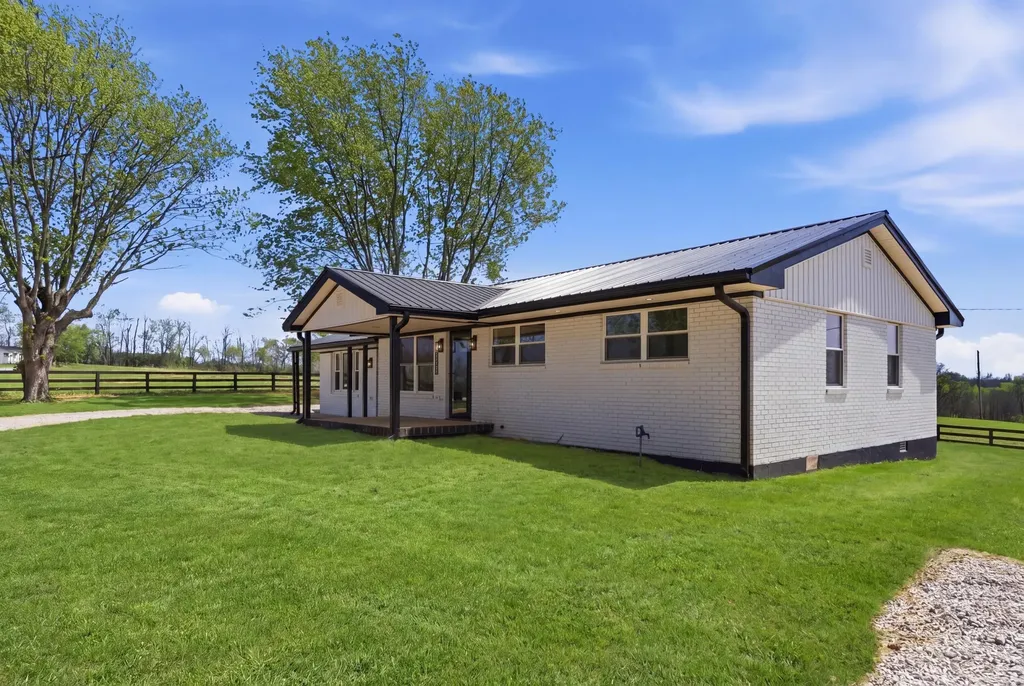 9495 Rich-lan Road Sharpsburg KY 40374