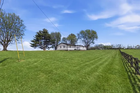 9495 Rich-lan Road Sharpsburg KY 40374