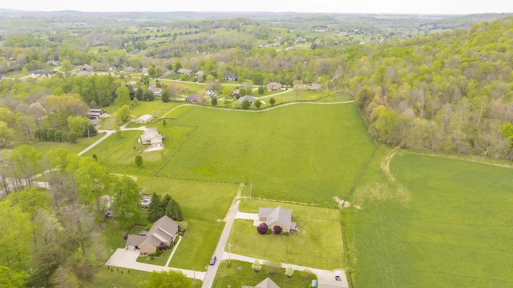 212 Daisy Lane Somerset KY 42503