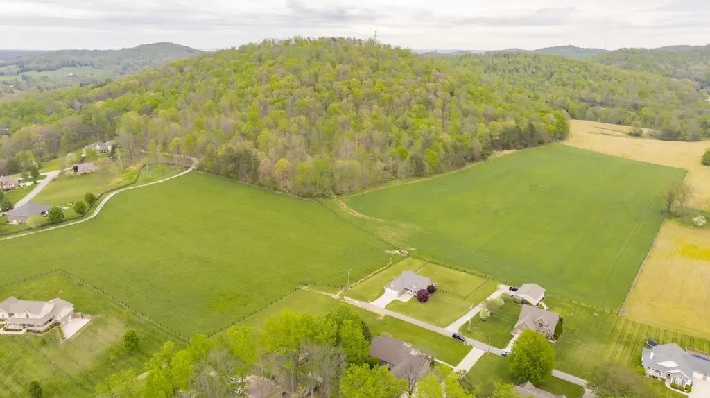 212 Daisy Lane Somerset KY 42503