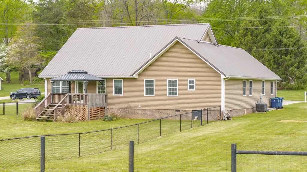 212 Daisy Lane Somerset KY 42503
