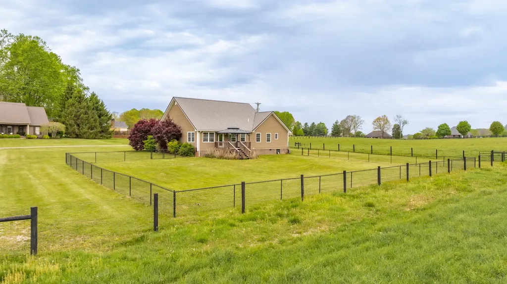 212 Daisy Lane Somerset KY 42503
