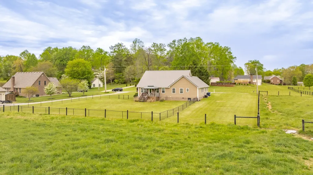 212 Daisy Lane Somerset KY 42503
