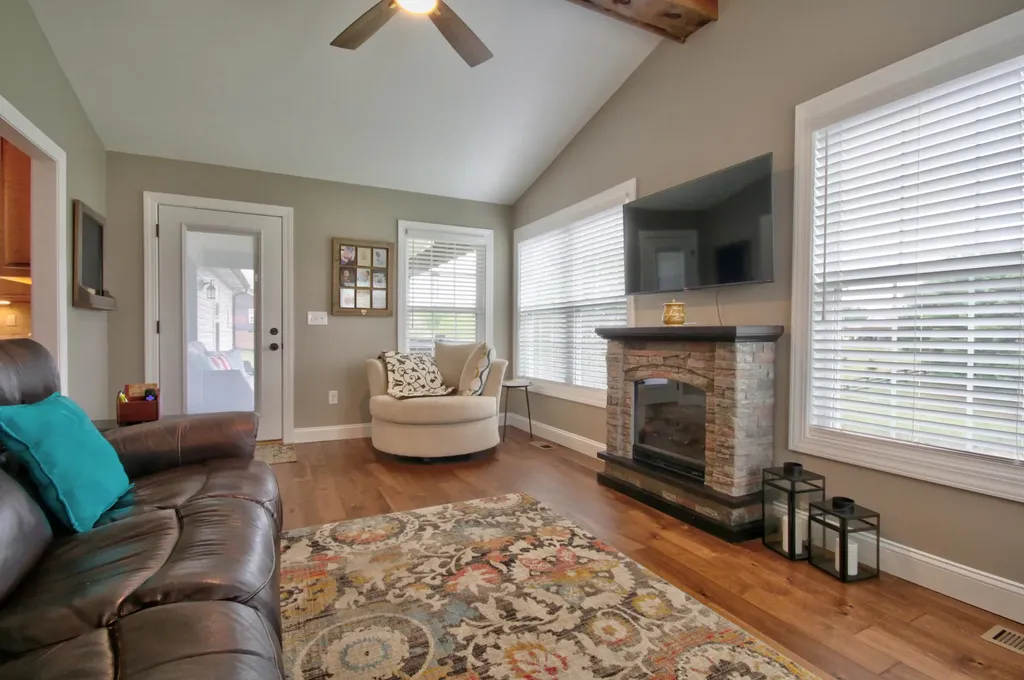 224 Cloyd Drive London KY 40741