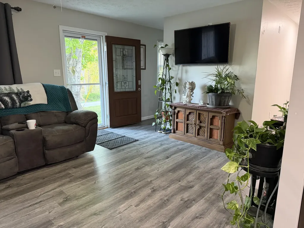 1234 Stacy Lane Road Irvine KY 40336