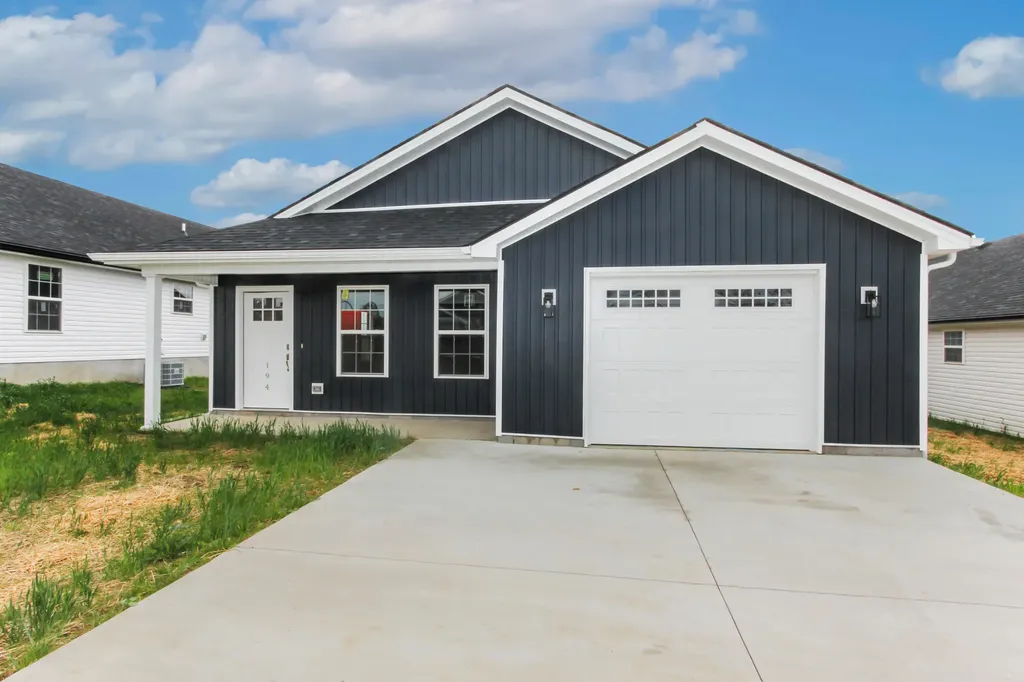 194 Charles Carr Drive Harrodsburg KY 40330