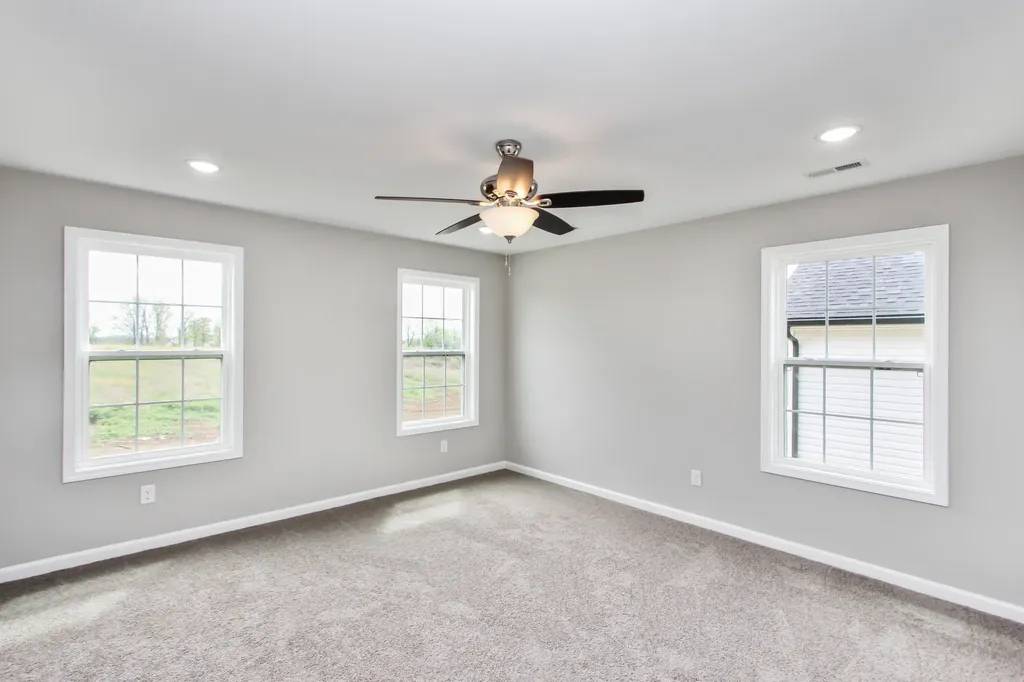 194 Charles Carr Drive Harrodsburg KY 40330