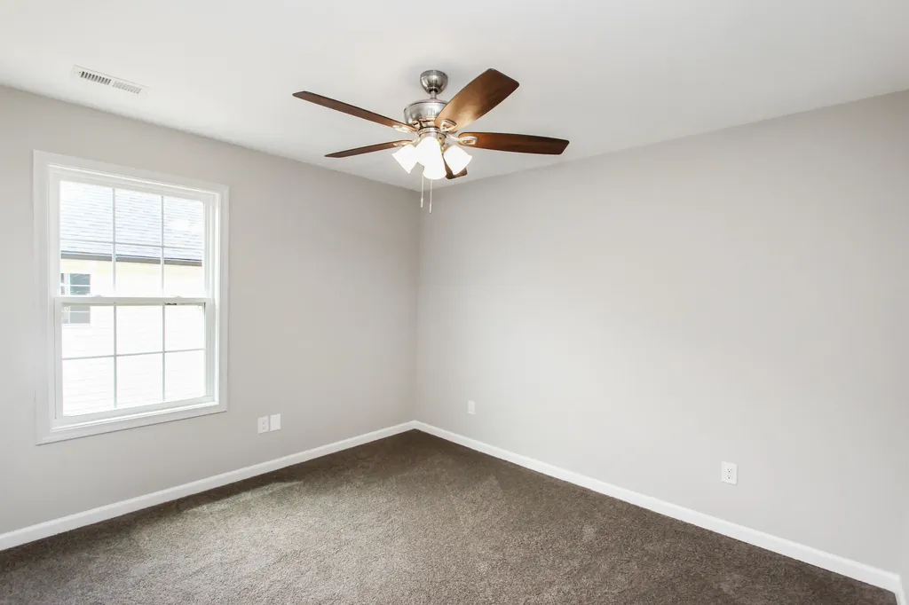 194 Charles Carr Drive Harrodsburg KY 40330