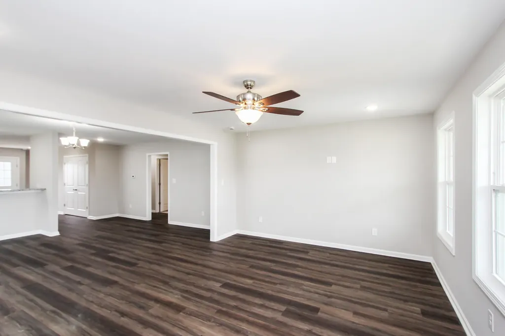 194 Charles Carr Drive Harrodsburg KY 40330