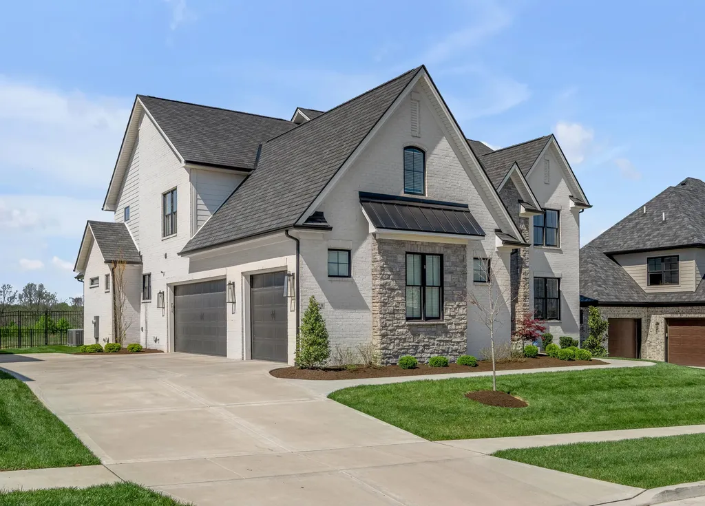 2429 Lorenzo Way Lexington KY 40509