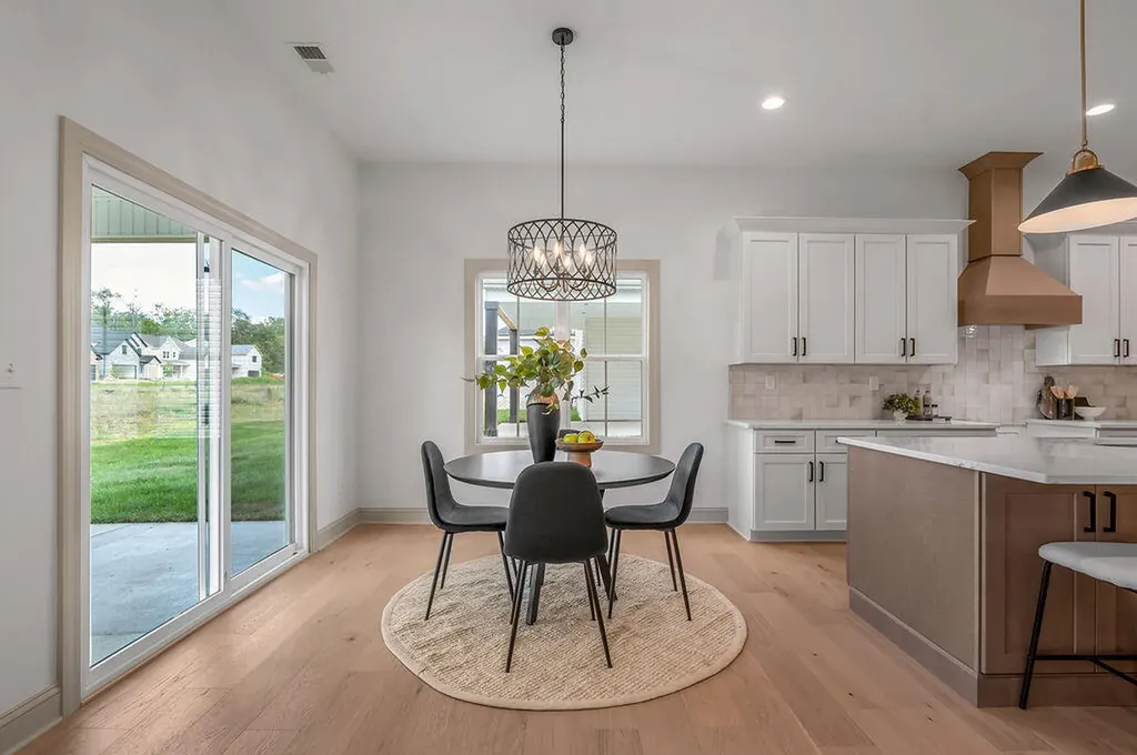 4137 Meadowlark Road Lexington KY 40509