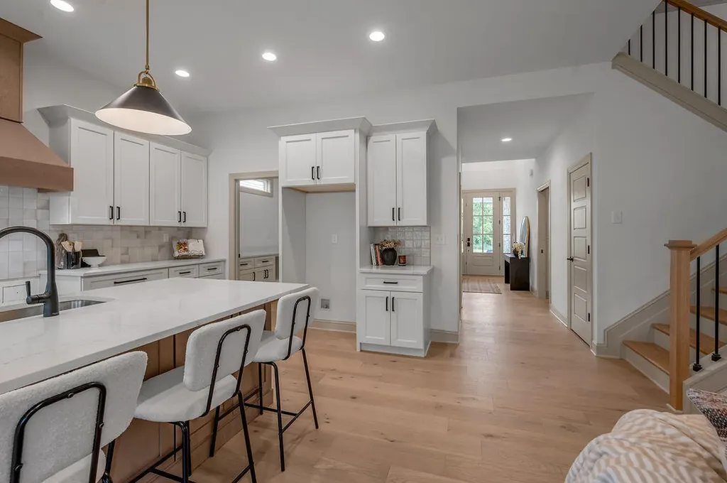 4137 Meadowlark Road Lexington KY 40509