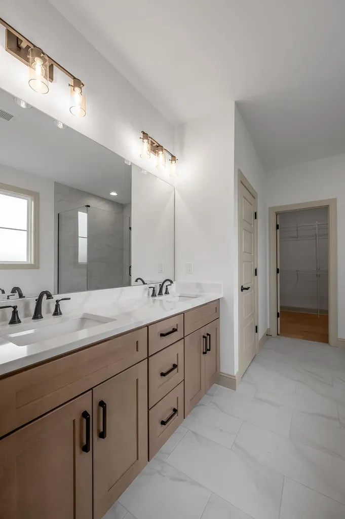 4137 Meadowlark Road Lexington KY 40509