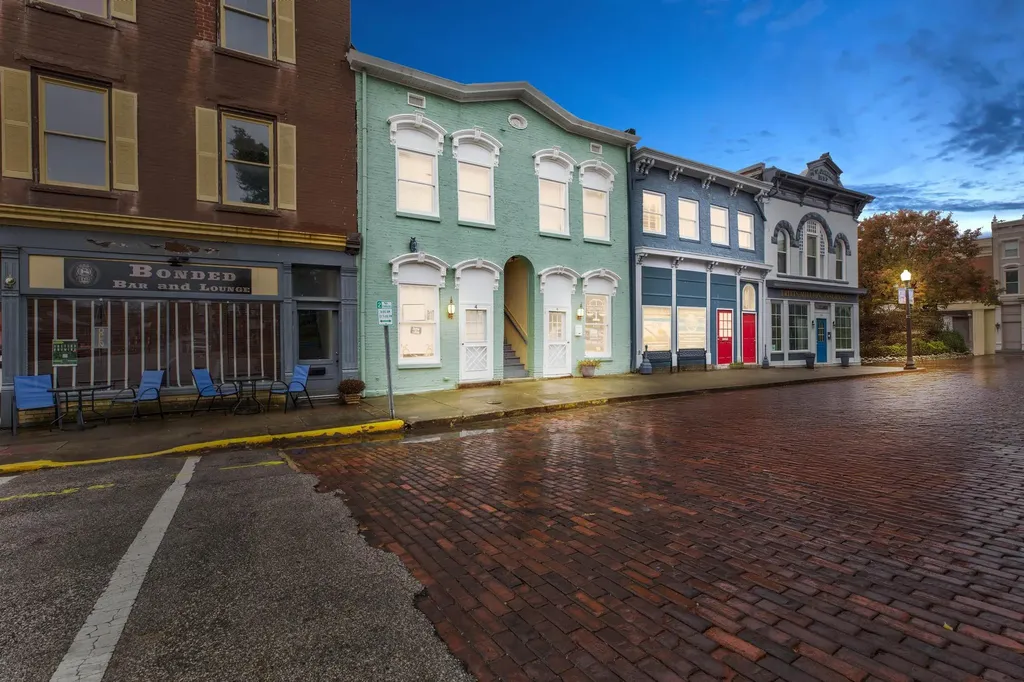 4-12 Court Street Mt Sterling KY 40353