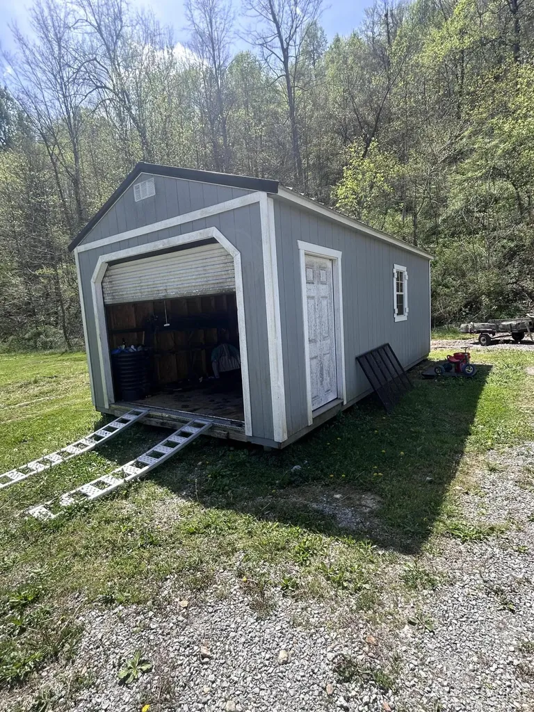 507 Nosco Road Junction City KY 40440