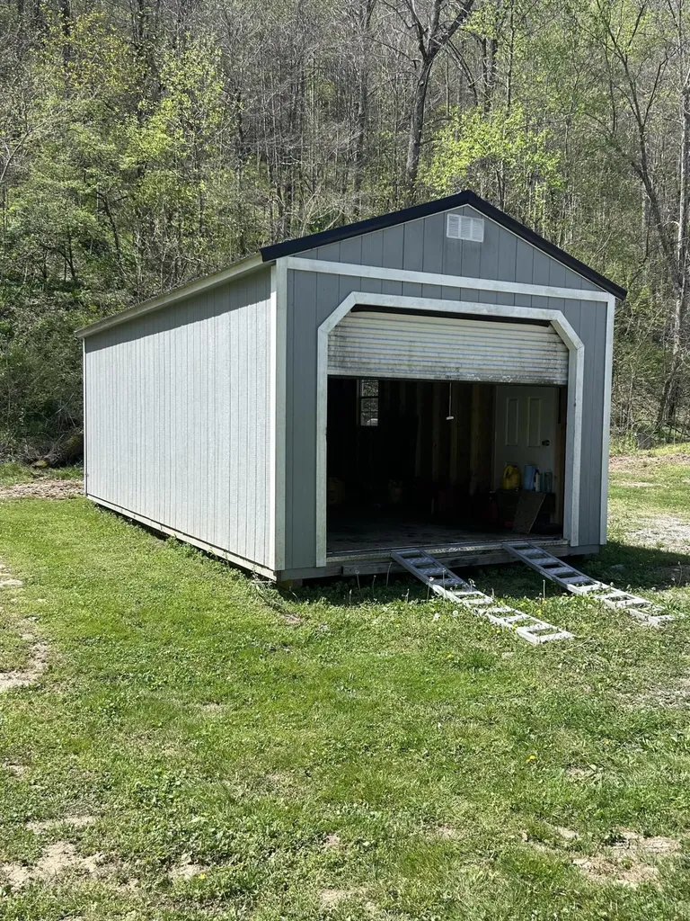 507 Nosco Road Junction City KY 40440