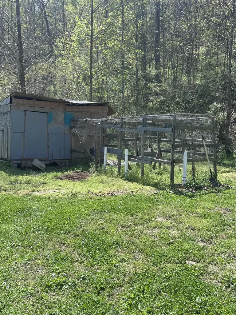 507 Nosco Road Junction City KY 40440
