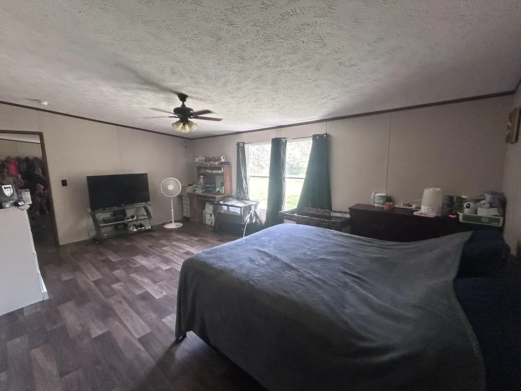 507 Nosco Road Junction City KY 40440