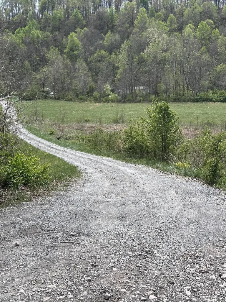 507 Nosco Road Junction City KY 40440