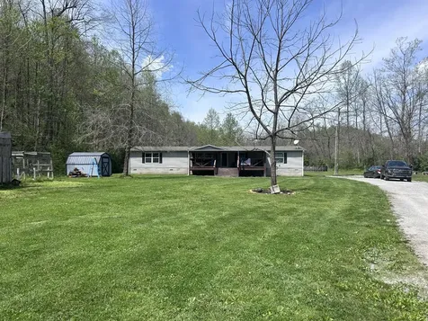 507 Nosco Road Junction City KY 40440