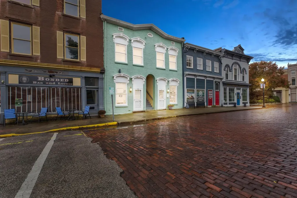 4-8 Court Street Mt Sterling KY 40353